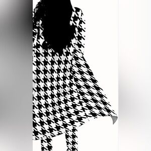 Slim Factor Asymmetrical Kaftan & Leggings Set - Black & White Houndstooth